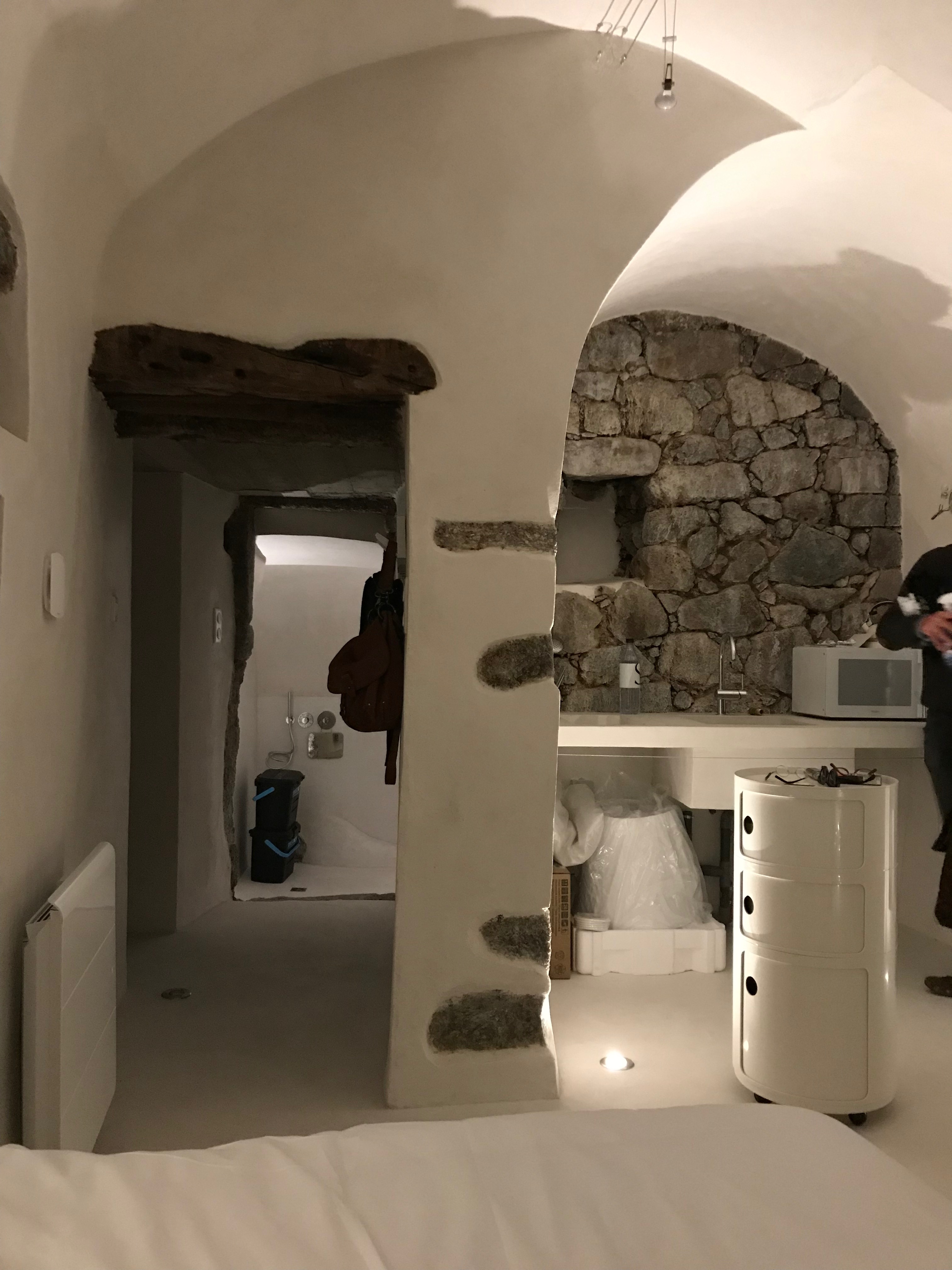 PASSAGE ENTRE LES VOUTES APRES RENOVATIONS
